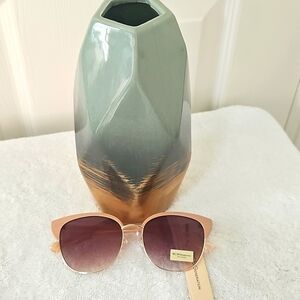 NWT BCBG Women's ALLURE 60mm Round Enamel Sunglasses Blush